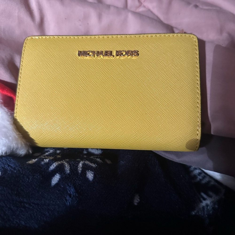 Michael Kors Sunny Yellow Wallet